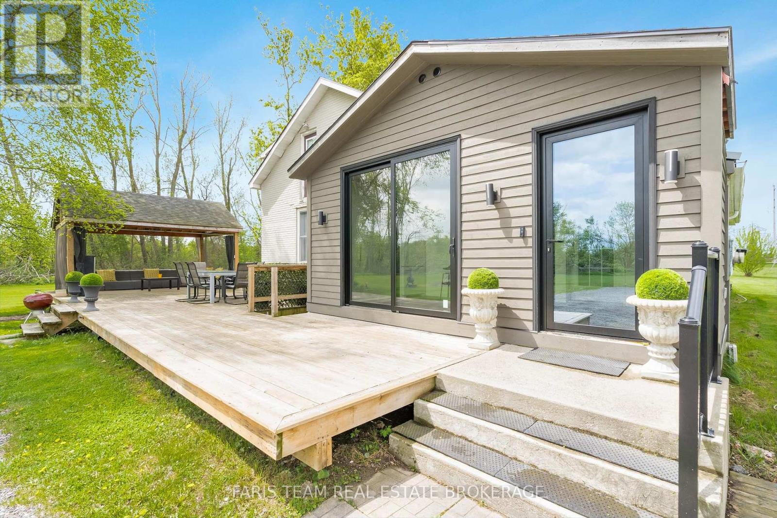 2351 20th Side Road, Innisfil, Ontario  L9S 4J1 - Photo 7 - N12328063