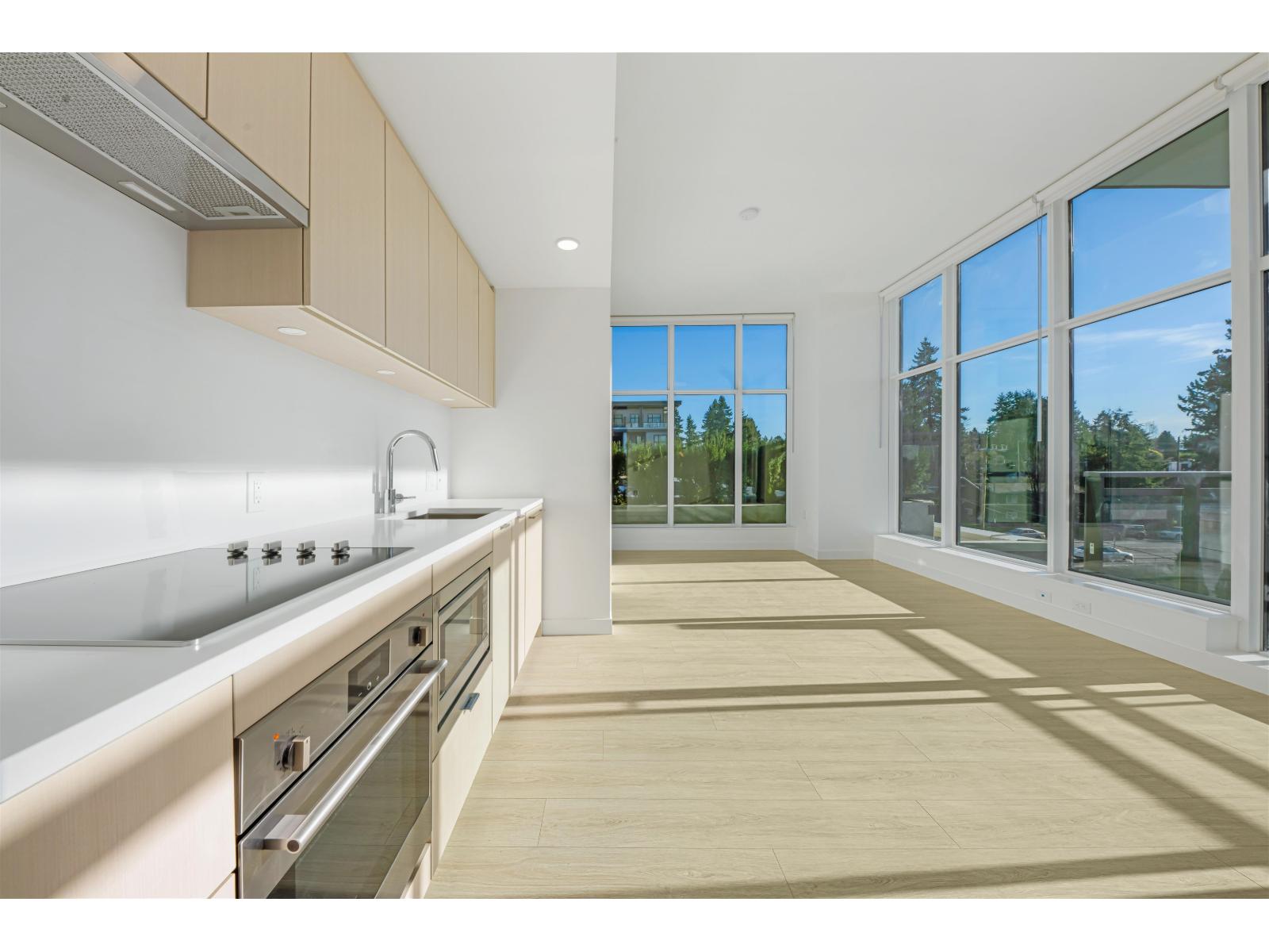 402 13675 107a Street, Surrey, British Columbia V3T 0X2 - Photo 4 - R3071899