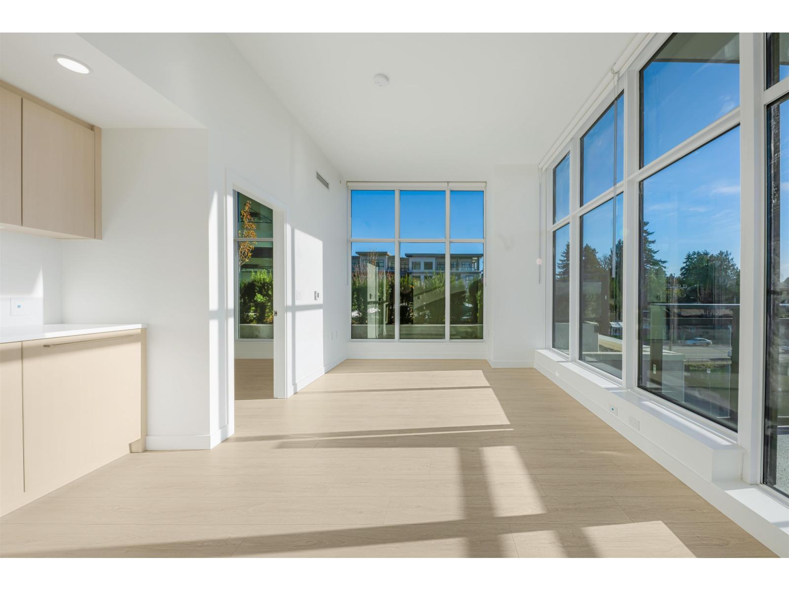 402 13675 107a Street, Surrey, British Columbia V3T 0X2 - Photo 7 - R3071899