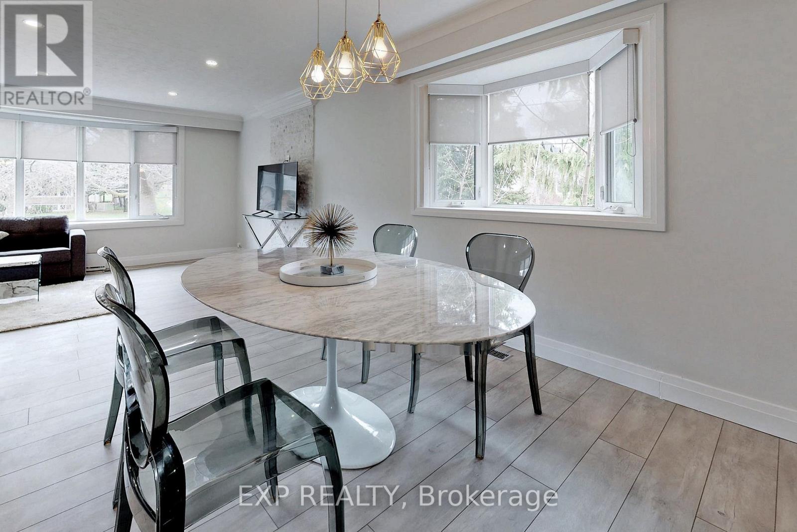 Main - 9 Silverview Drive, Toronto, Ontario  M2M 2B2 - Photo 10 - C12598522