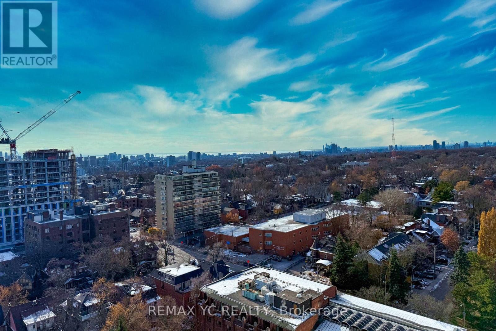 1811 - 99 Foxbar Road, Toronto, Ontario  M4V 0B2 - Photo 12 - C12598550