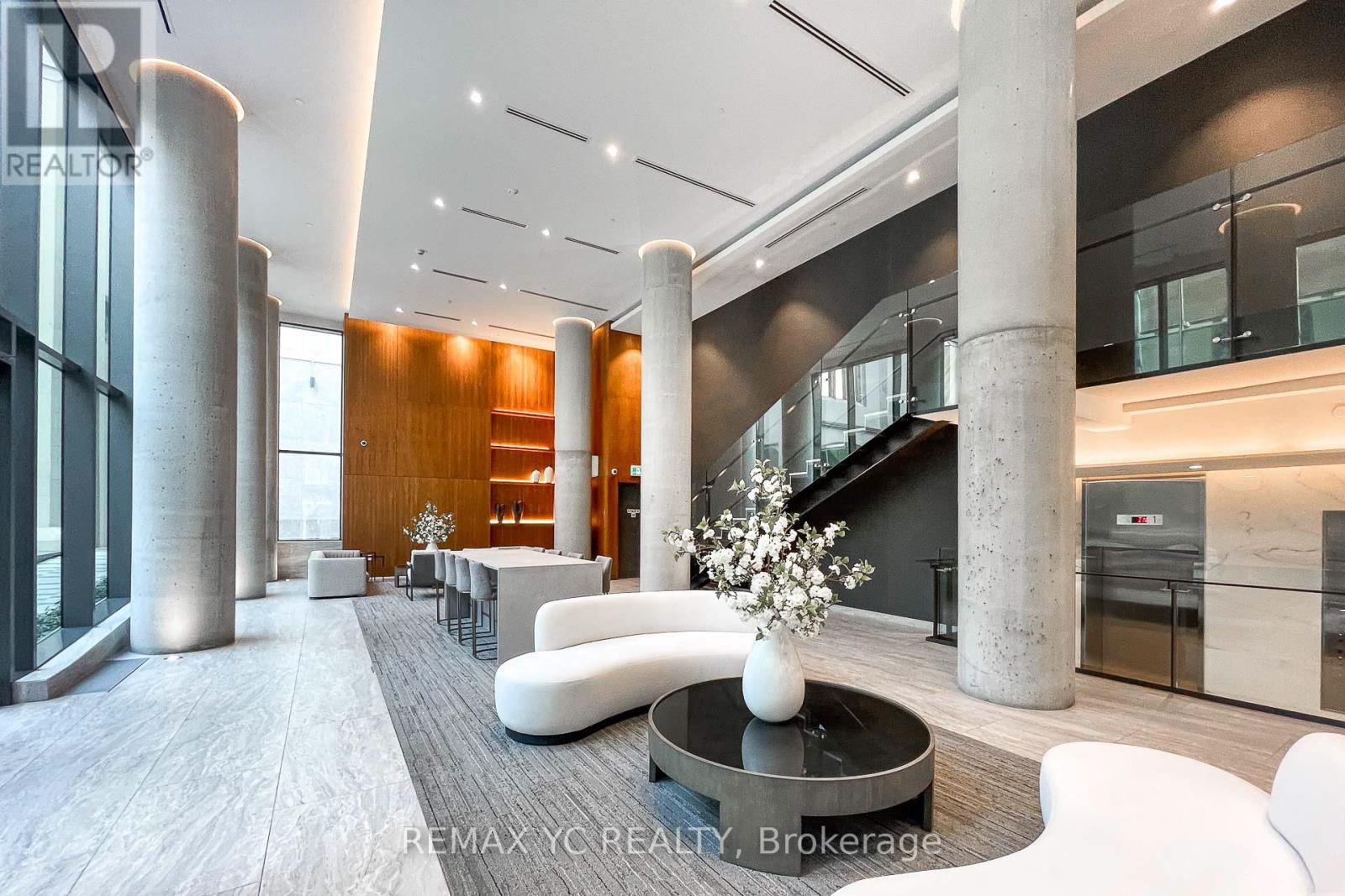 1811 - 99 Foxbar Road, Toronto, Ontario  M4V 0B2 - Photo 20 - C12598550