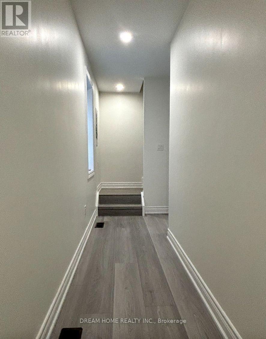 103 - 643 Bathurst Street, Toronto, Ontario  M5S 2R2 - Photo 2 - C12598586