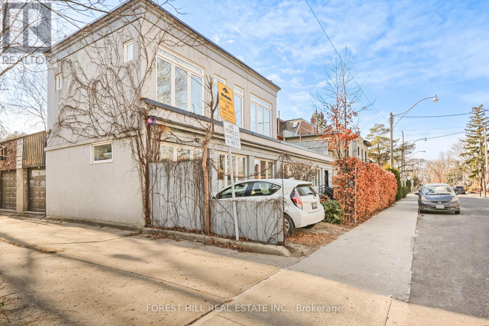 59 Barton Avenue, Toronto (Annex), Ontario  M6G 1P5 - Photo 4 - C12598596