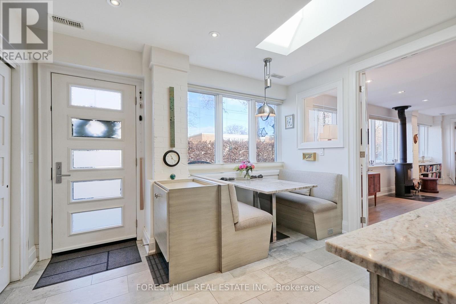 59 Barton Avenue, Toronto (Annex), Ontario  M6G 1P5 - Photo 5 - C12598596