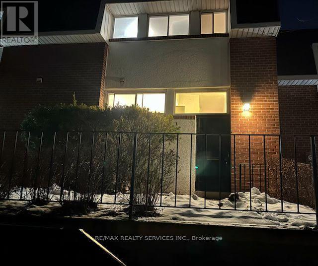 2 - 100 GEORGE HENRY BOULEVARD, toronto (henry farm), Ontario