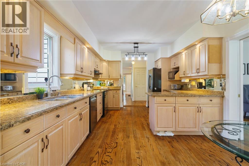 64 Academy Street, Ancaster, Ontario  L9G 2Y1 - Photo 14 - 40763784