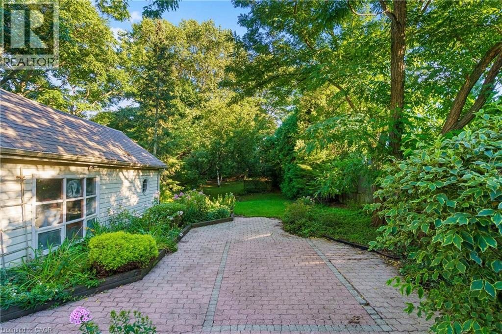 64 Academy Street, Ancaster, Ontario  L9G 2Y1 - Photo 3 - 40763784