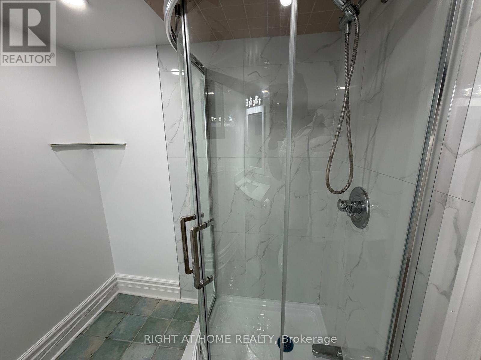 2913 Kingston Road, Toronto, Ontario  M1M 1N6 - Photo 12 - E12598502