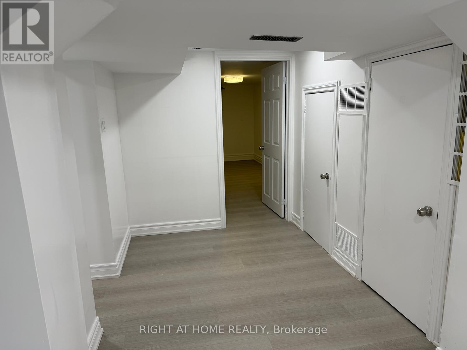 2913 Kingston Road, Toronto, Ontario  M1M 1N6 - Photo 7 - E12598502