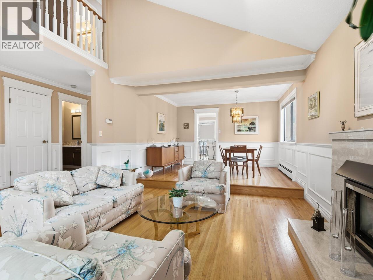 5104 Mckee Street, Burnaby, British Columbia  V5J 2T4 - Photo 4 - R3071865