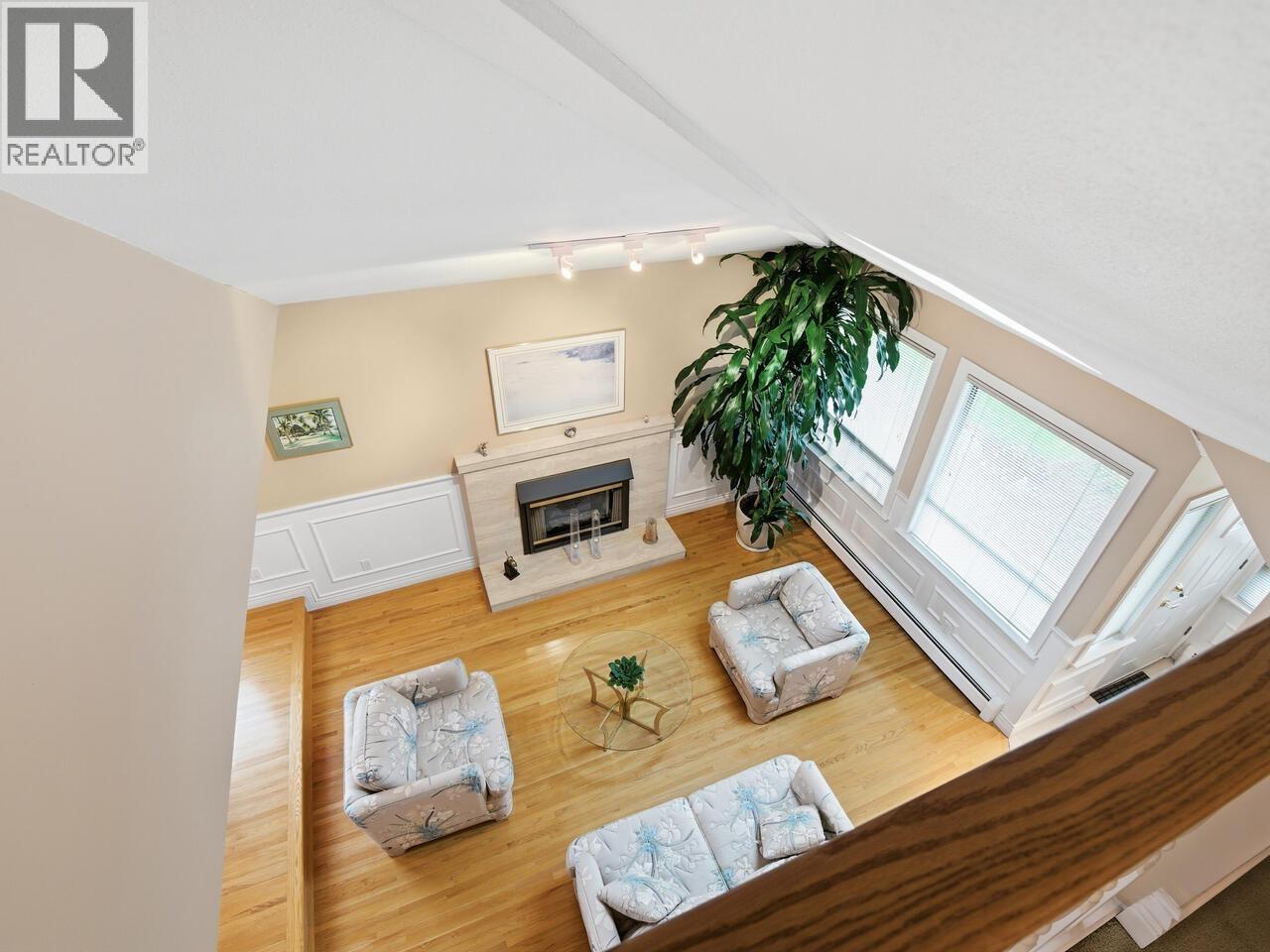 5104 Mckee Street, Burnaby, British Columbia  V5J 2T4 - Photo 6 - R3071865