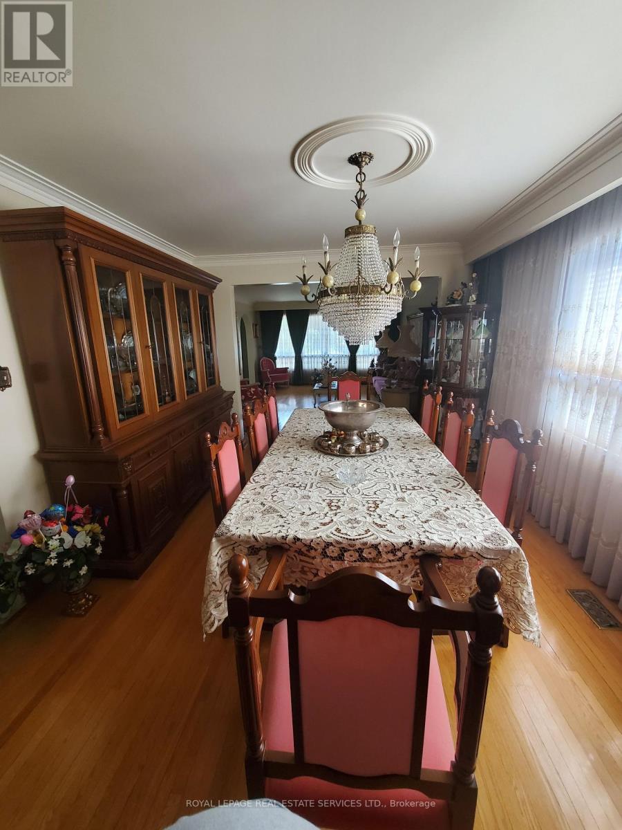 44 Wigwoss Drive, Vaughan, Ontario  L4L 2P8 - Photo 18 - N12598496