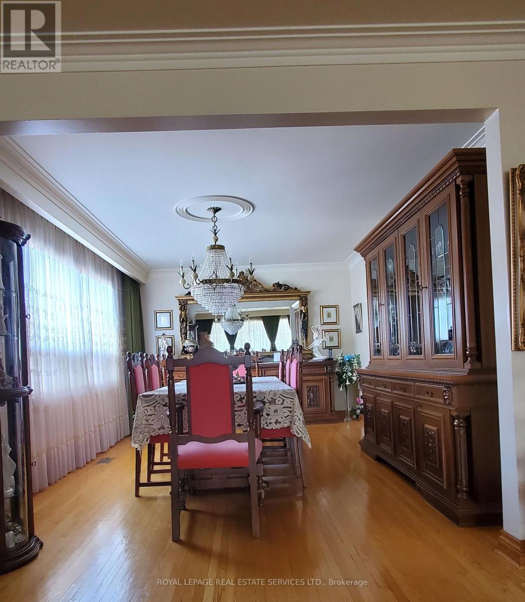 44 Wigwoss Drive, Vaughan, Ontario  L4L 2P8 - Photo 20 - N12598496