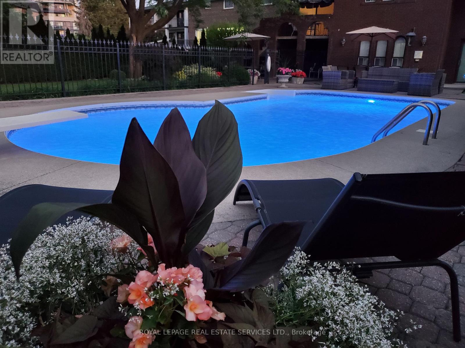 44 Wigwoss Drive, Vaughan, Ontario  L4L 2P8 - Photo 44 - N12598496