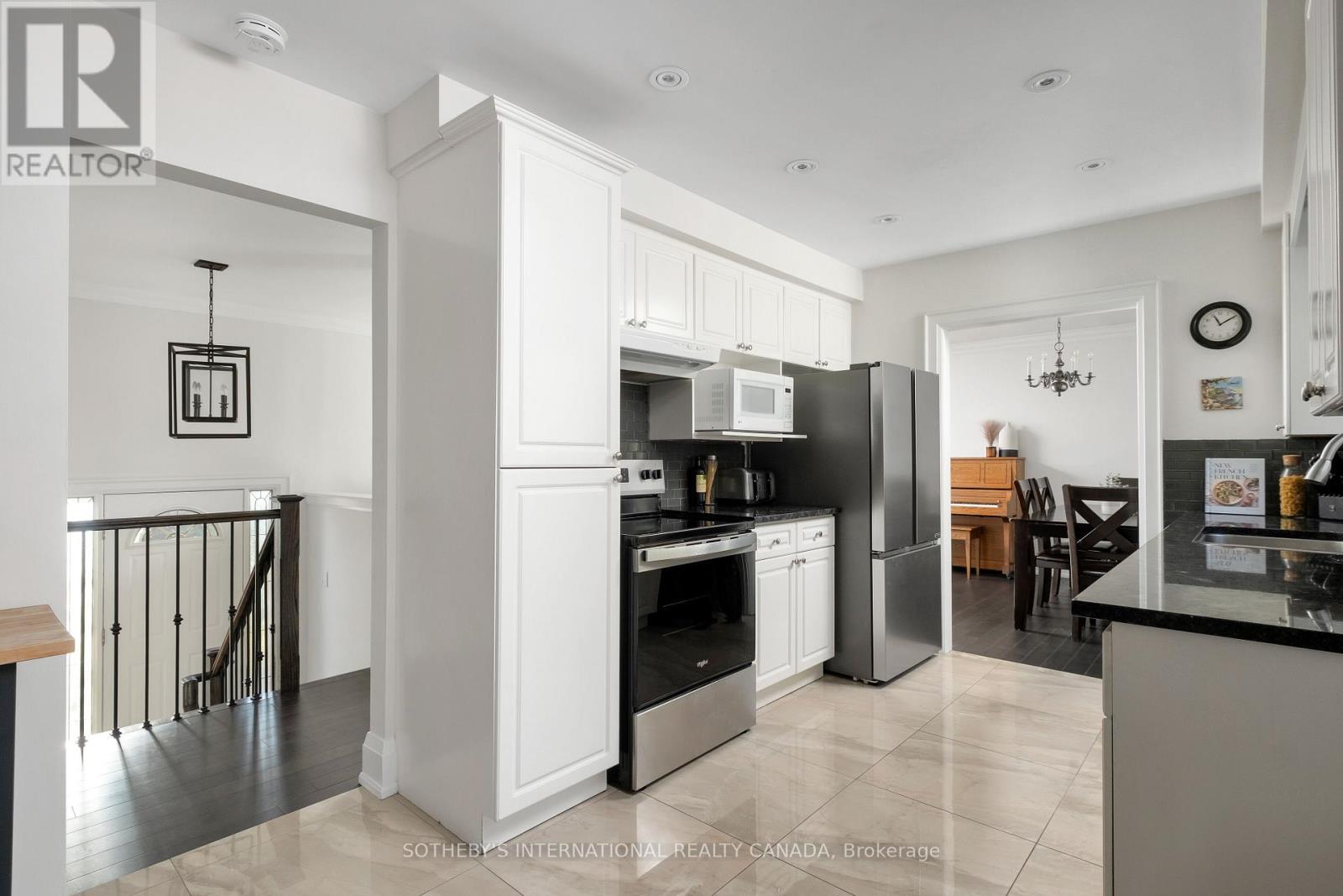 36 Shieldmark Crescent, Markham, Ontario  L3T 3T5 - Photo 12 - N12598554