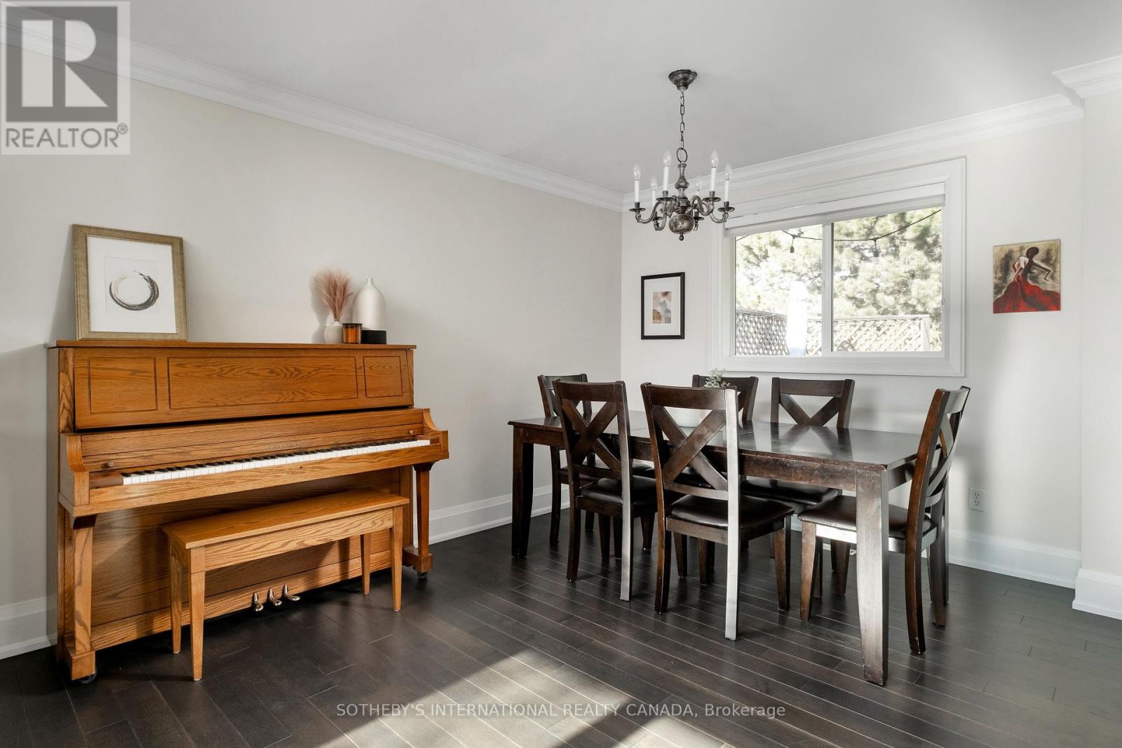 36 Shieldmark Crescent, Markham, Ontario  L3T 3T5 - Photo 9 - N12598554