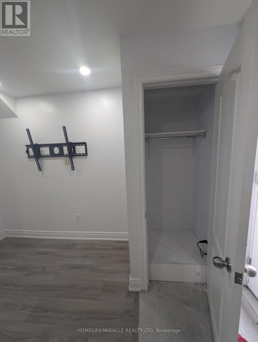 Lower - 67 Herdwick Street, Brampton, Ontario  L6S 6L6 - Photo 27 - W12544770