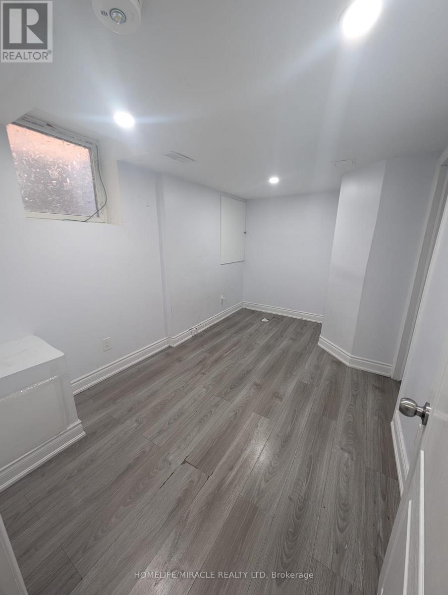 Lower - 67 Herdwick Street, Brampton, Ontario  L6S 6L6 - Photo 13 - W12544770