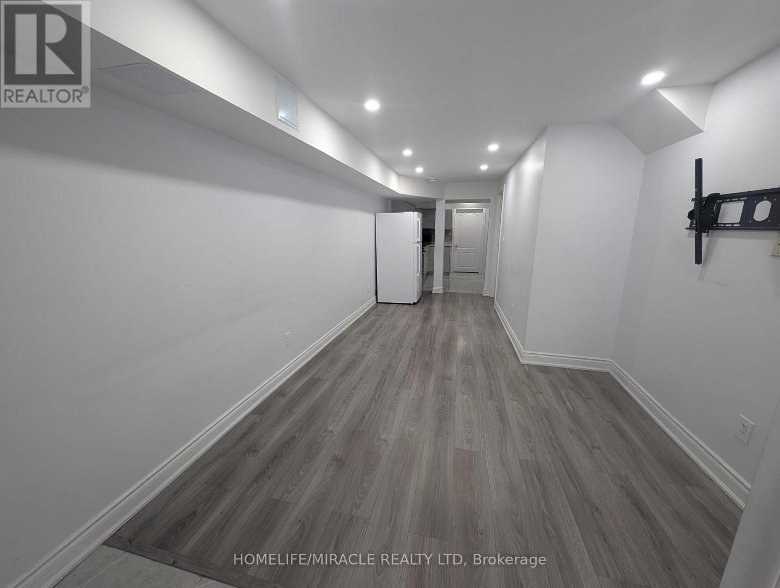 Lower - 67 Herdwick Street, Brampton, Ontario  L6S 6L6 - Photo 24 - W12544770