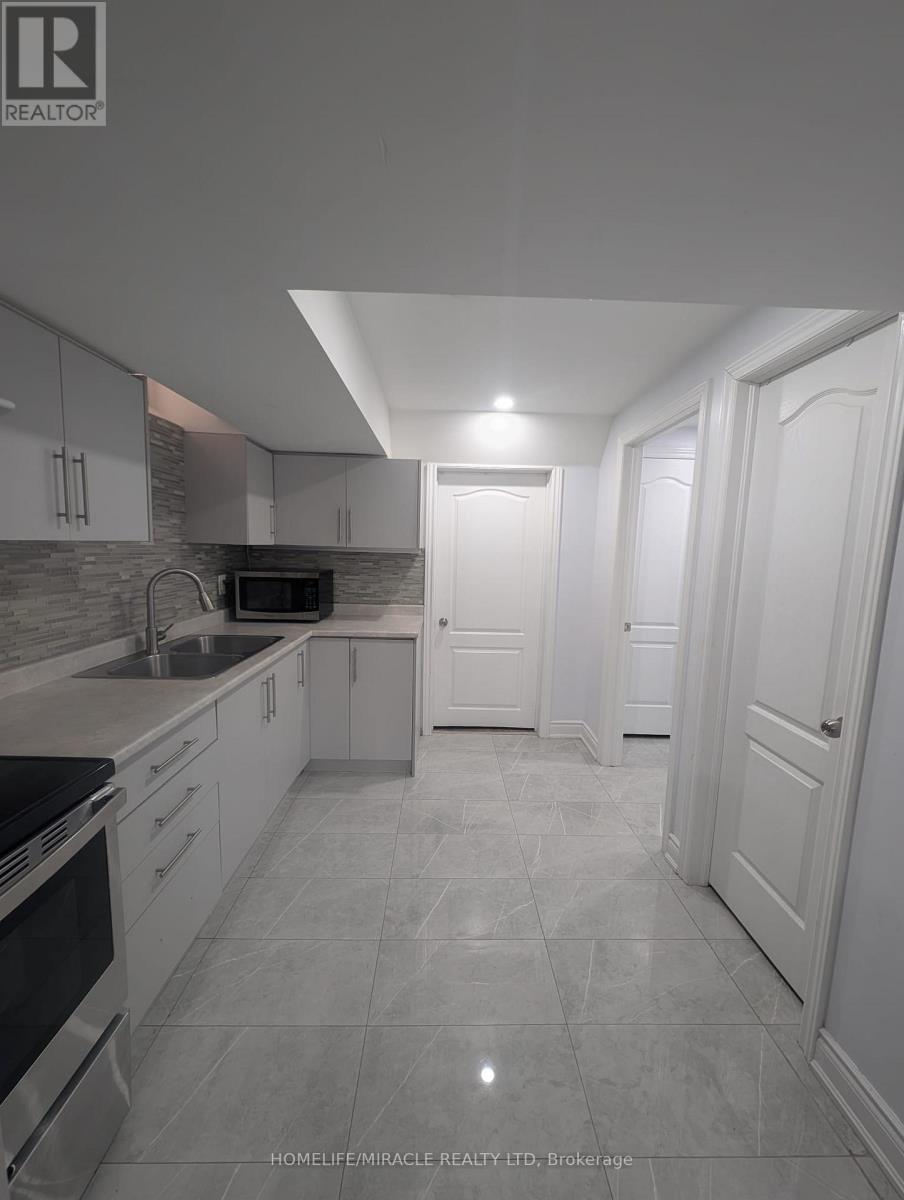 Lower - 67 Herdwick Street, Brampton, Ontario  L6S 6L6 - Photo 14 - W12544770