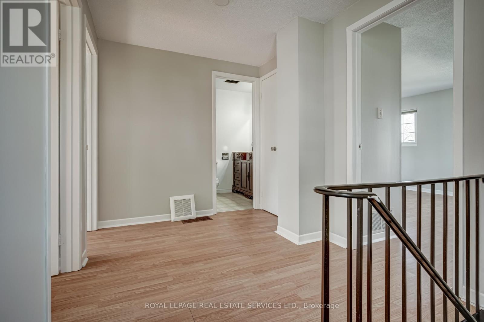 1 - 2411 Sovereign Street, Oakville, Ontario  L6L 1M1 - Photo 12 - W12594684