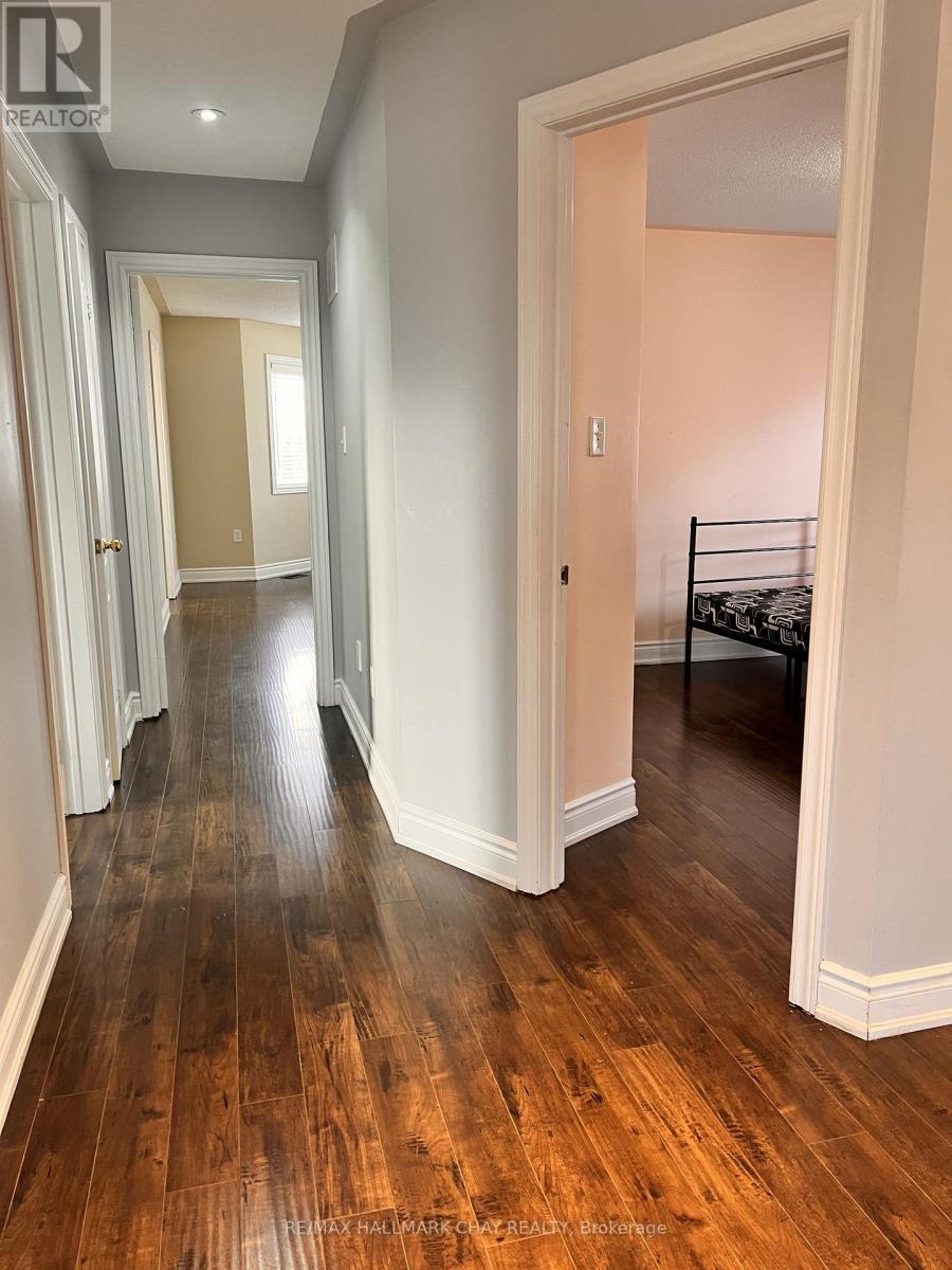 2 Southbend Drive S, Brampton (Snelgrove), Ontario  L7A 1J4 - Photo 25 - W12598498