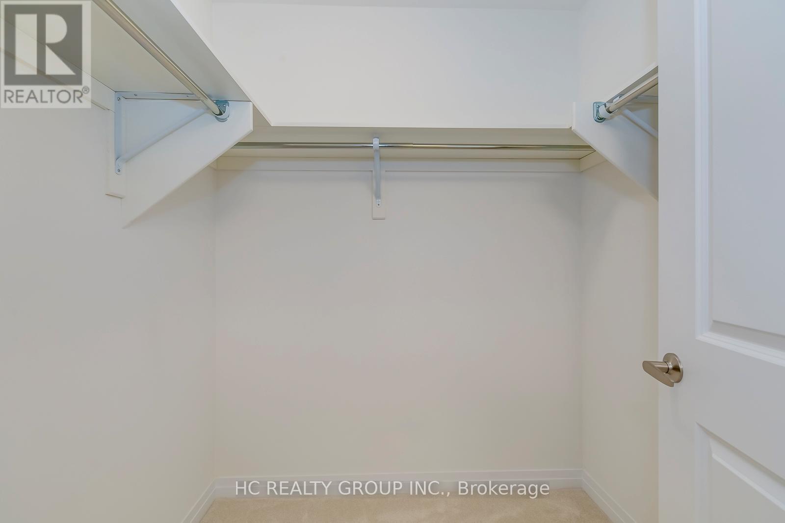 3219 Crystal Drive, Oakville, Ontario  L6M 5S8 - Photo 13 - W12598580