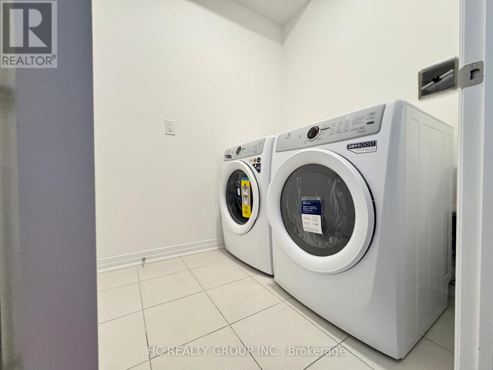 3219 Crystal Drive, Oakville, Ontario  L6M 5S8 - Photo 32 - W12598580