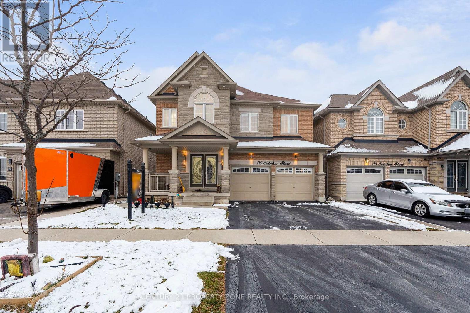 25 Selsdon Street, Brampton, Ontario L6X 3C4 - Photo 2 - W12598610