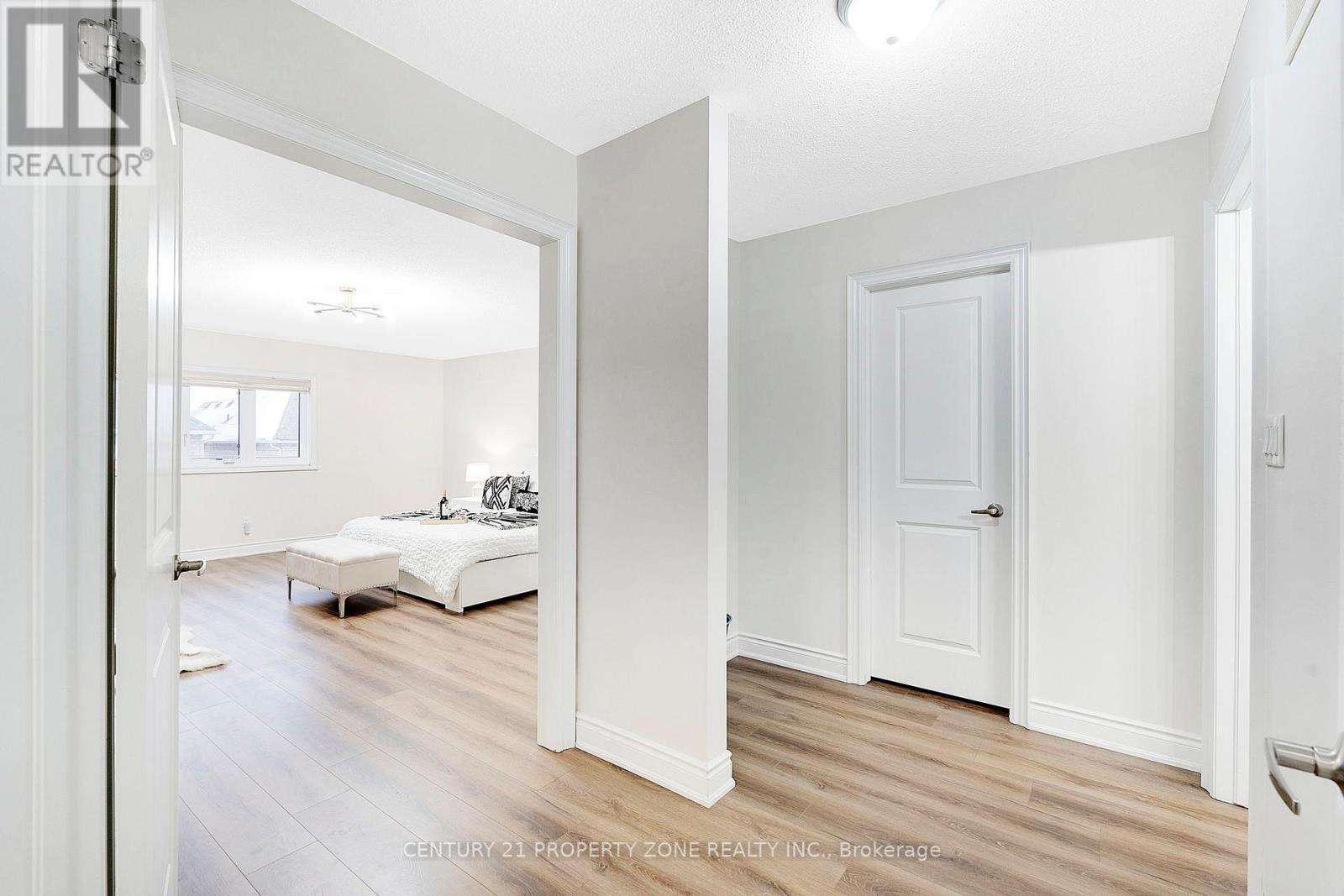 25 Selsdon Street, Brampton, Ontario L6X 3C4 - Photo 21 - W12598610