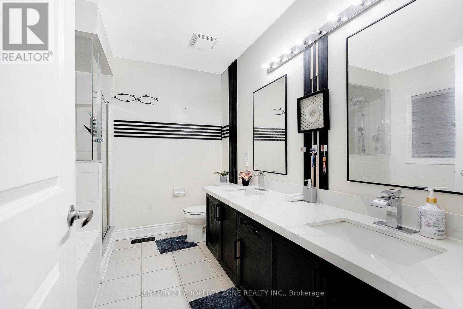 25 Selsdon Street, Brampton, Ontario L6X 3C4 - Photo 24 - W12598610