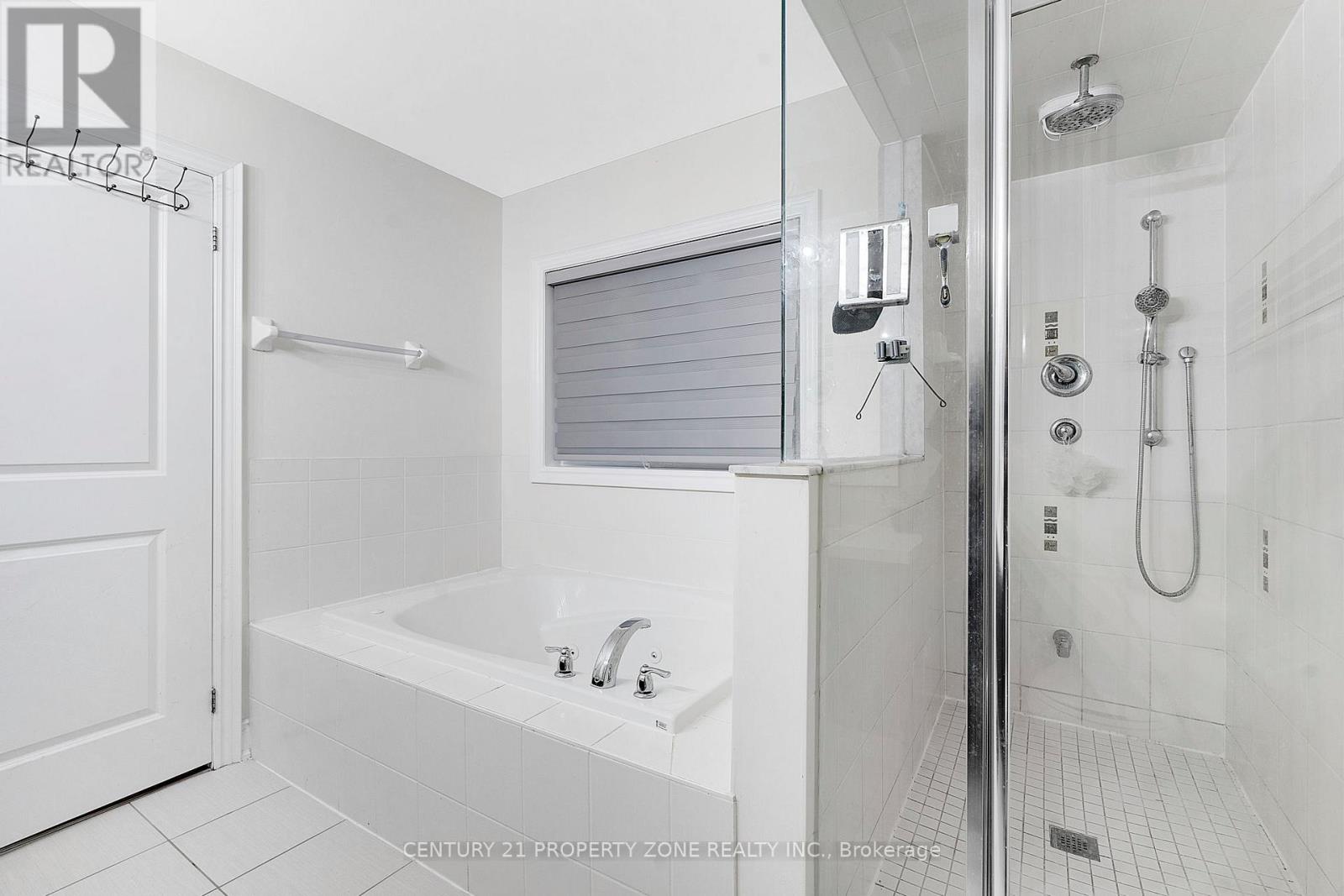 25 Selsdon Street, Brampton, Ontario L6X 3C4 - Photo 25 - W12598610