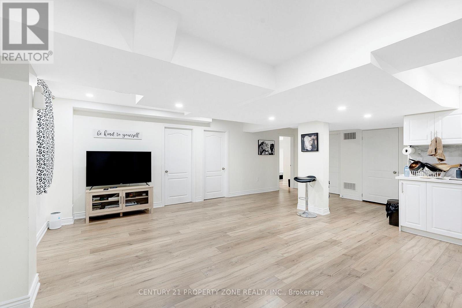 25 Selsdon Street, Brampton, Ontario L6X 3C4 - Photo 34 - W12598610