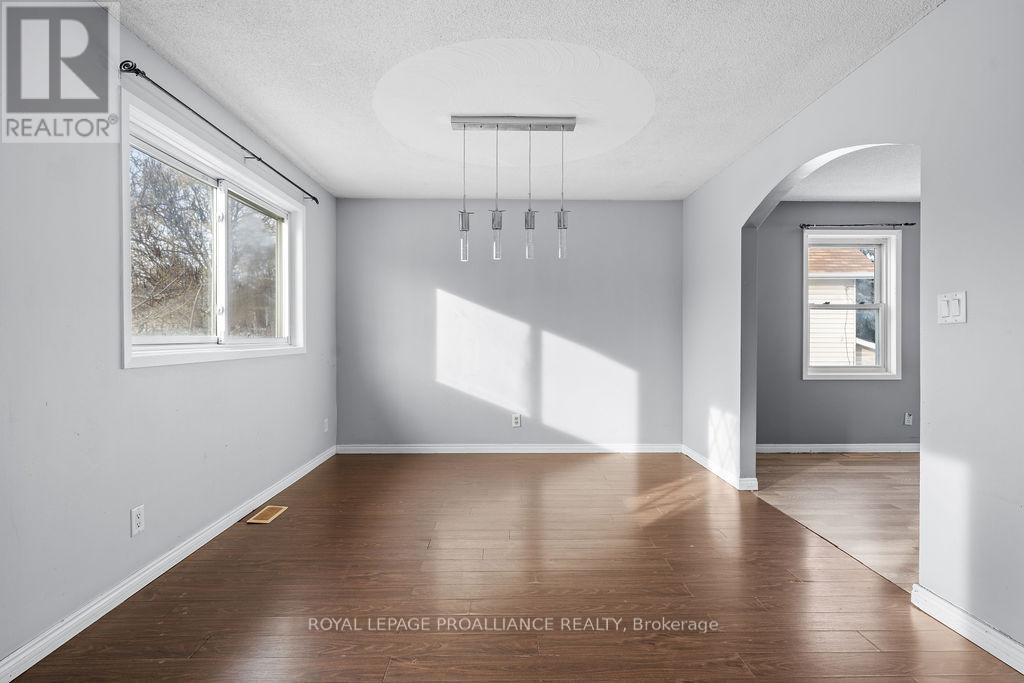 24 St Charles Street, Belleville, Ontario K8P 2V6 - Photo 13 - X12598806