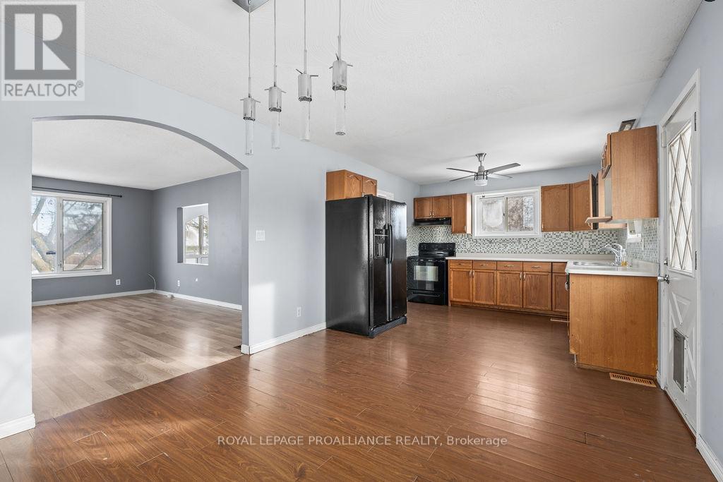 24 St Charles Street, Belleville, Ontario K8P 2V6 - Photo 15 - X12598806