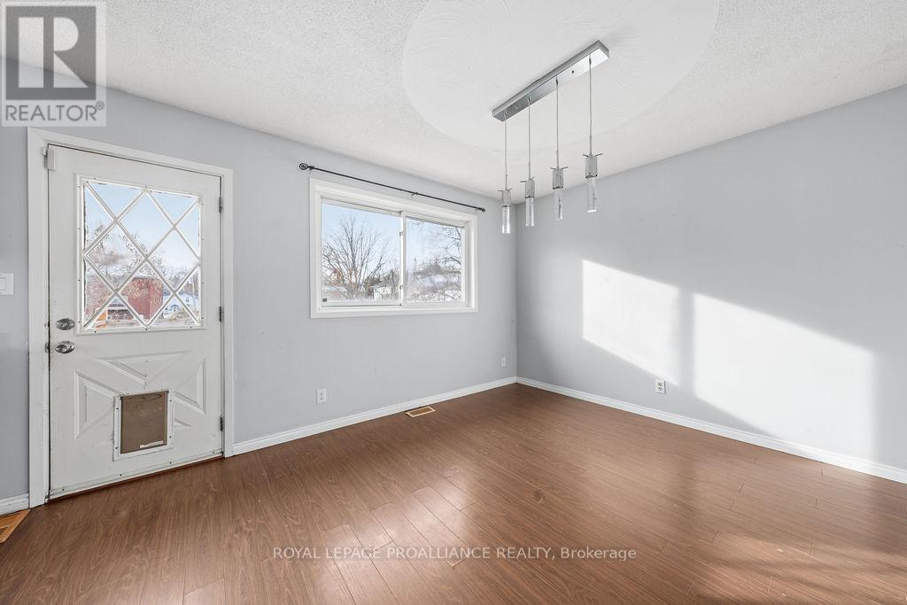 24 St Charles Street, Belleville, Ontario K8P 2V6 - Photo 17 - X12598806