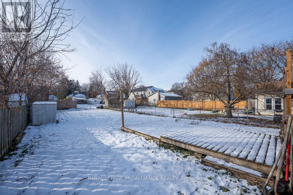 24 St Charles Street, Belleville, Ontario K8P 2V6 - Photo 20 - X12598806