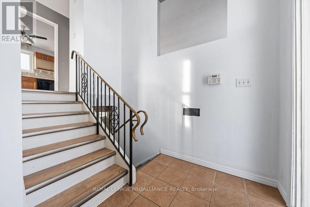 24 St Charles Street, Belleville, Ontario K8P 2V6 - Photo 26 - X12598806