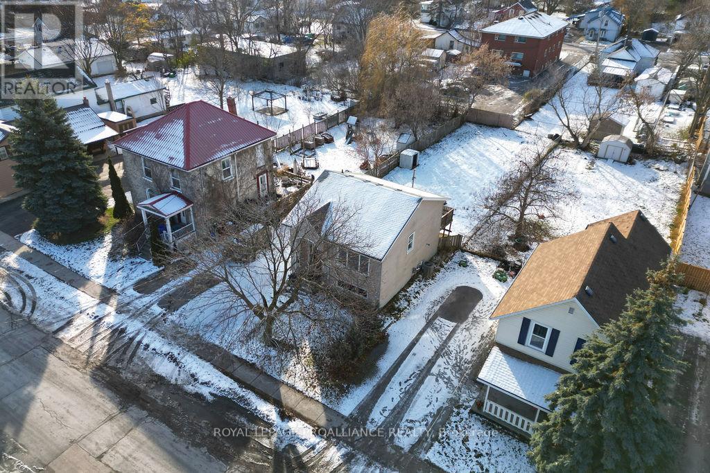 24 St Charles Street, Belleville, Ontario K8P 2V6 - Photo 3 - X12598806