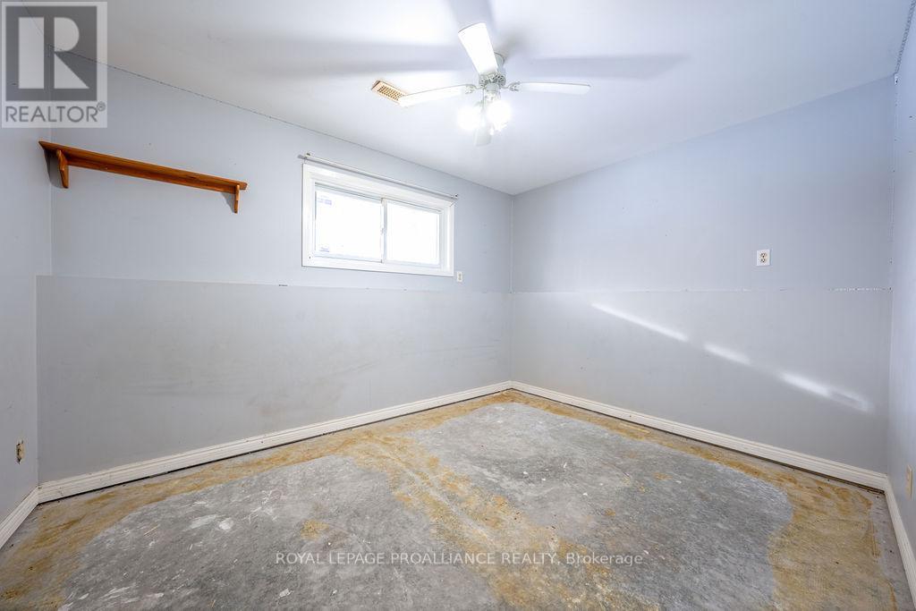 24 St Charles Street, Belleville, Ontario K8P 2V6 - Photo 30 - X12598806