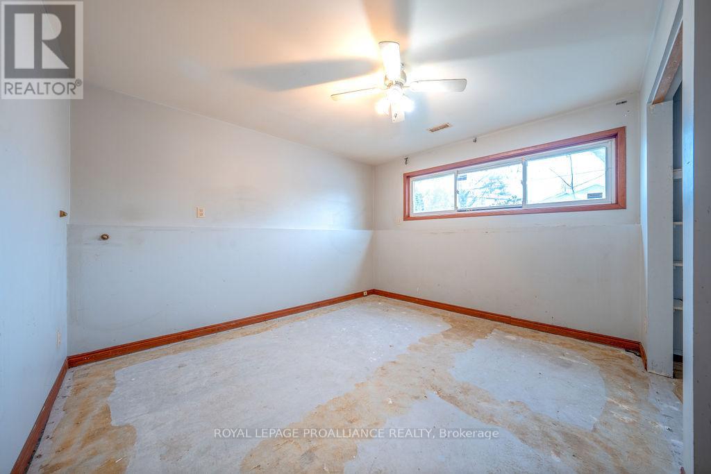 24 St Charles Street, Belleville, Ontario K8P 2V6 - Photo 32 - X12598806