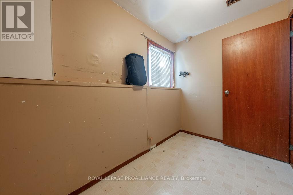 24 St Charles Street, Belleville, Ontario K8P 2V6 - Photo 34 - X12598806