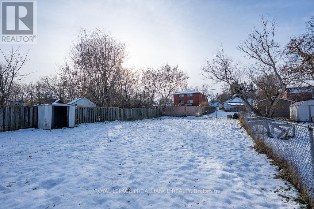 24 St Charles Street, Belleville, Ontario K8P 2V6 - Photo 37 - X12598806