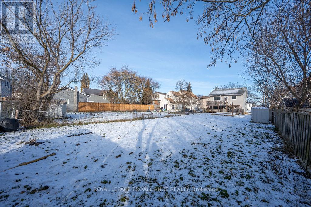 24 St Charles Street, Belleville, Ontario K8P 2V6 - Photo 39 - X12598806