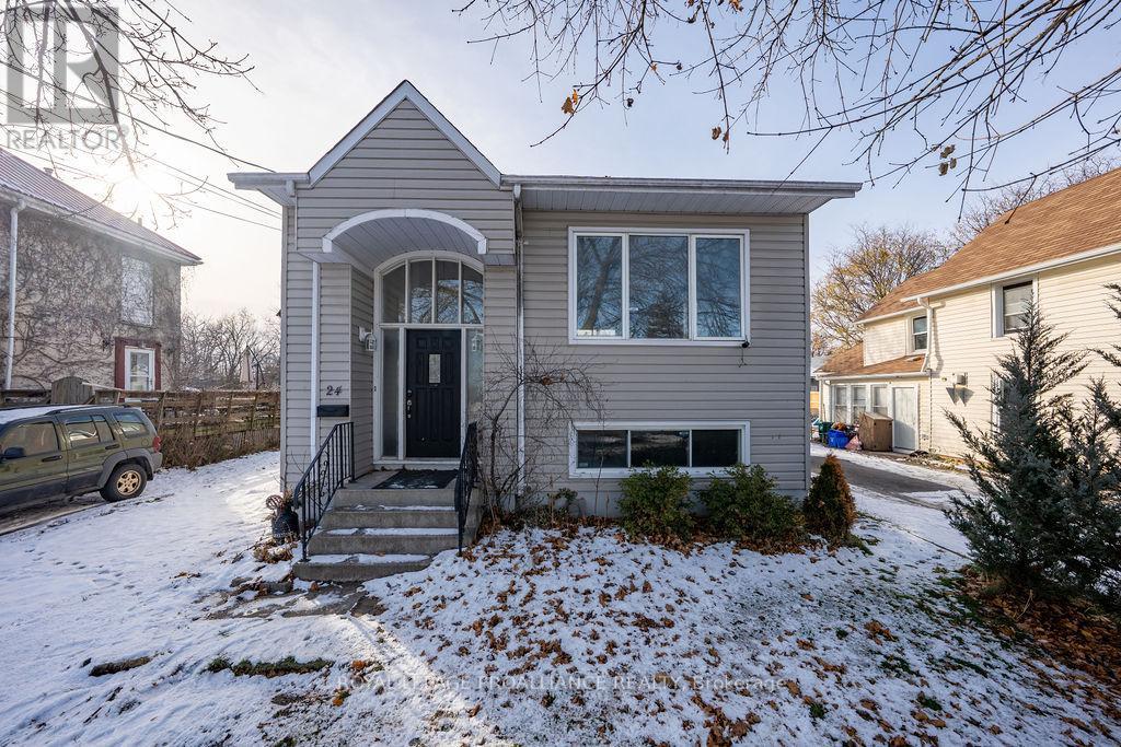 24 St Charles Street, Belleville, Ontario K8P 2V6 - Photo 4 - X12598806