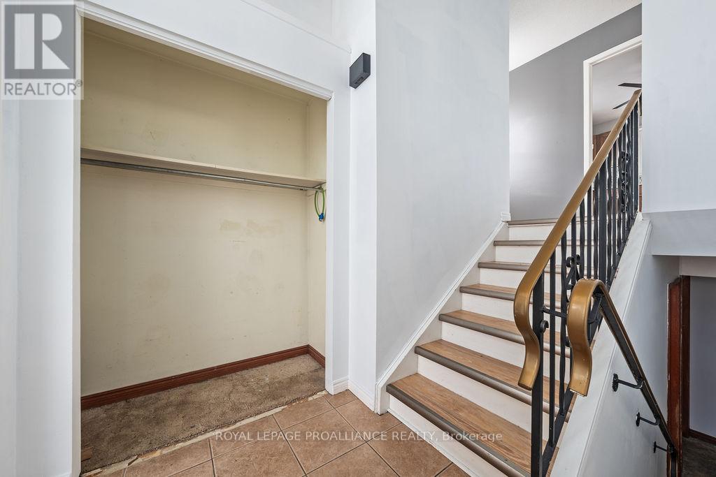 24 St Charles Street, Belleville, Ontario K8P 2V6 - Photo 8 - X12598806