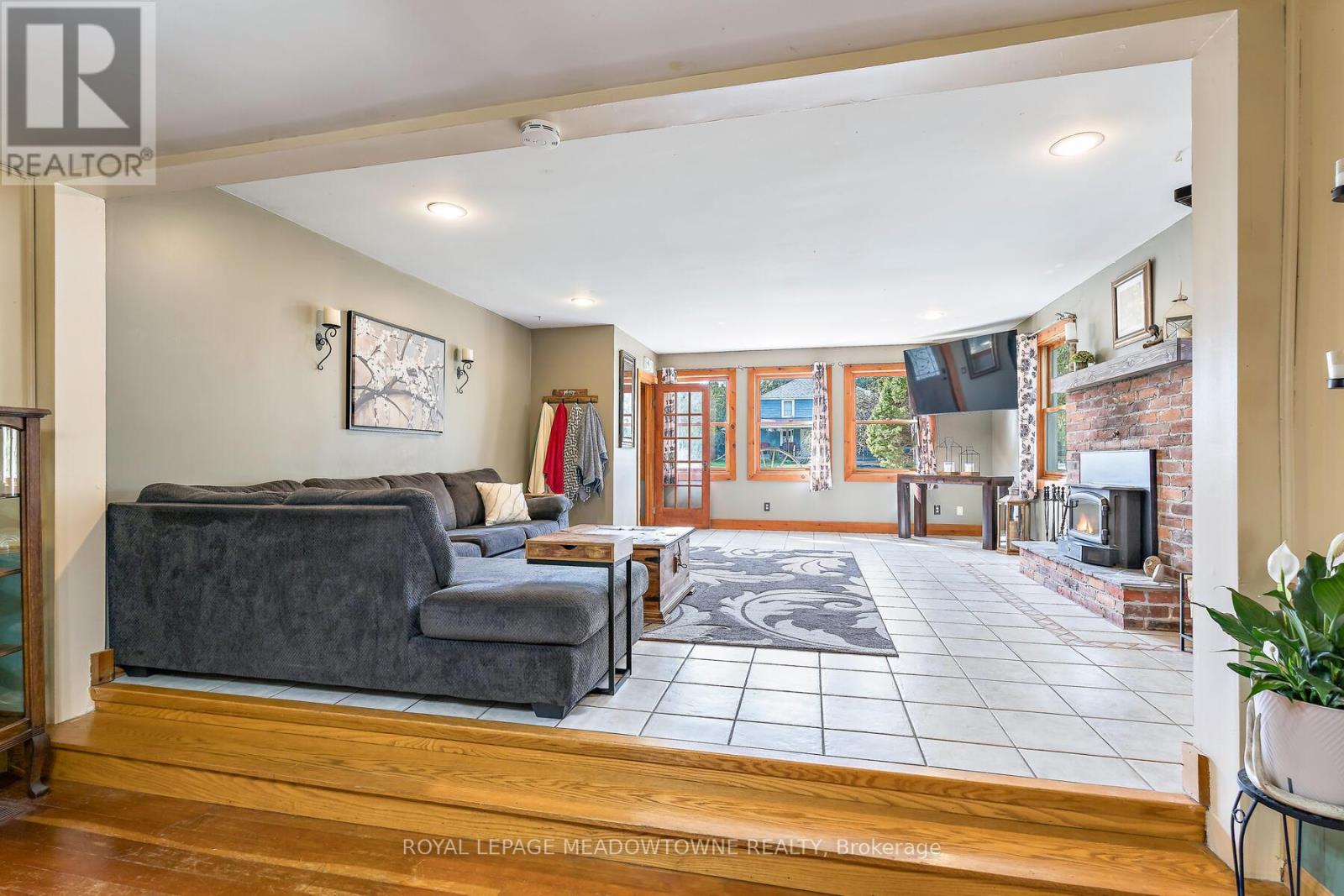 9201 Sideroad 24, Erin, Ontario  N0B 1Z0 - Photo 6 - X12598556