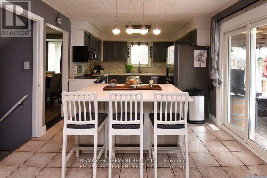 448 Acadia Drive, Hamilton, Ontario  L8W 3A4 - Photo 10 - X12598564