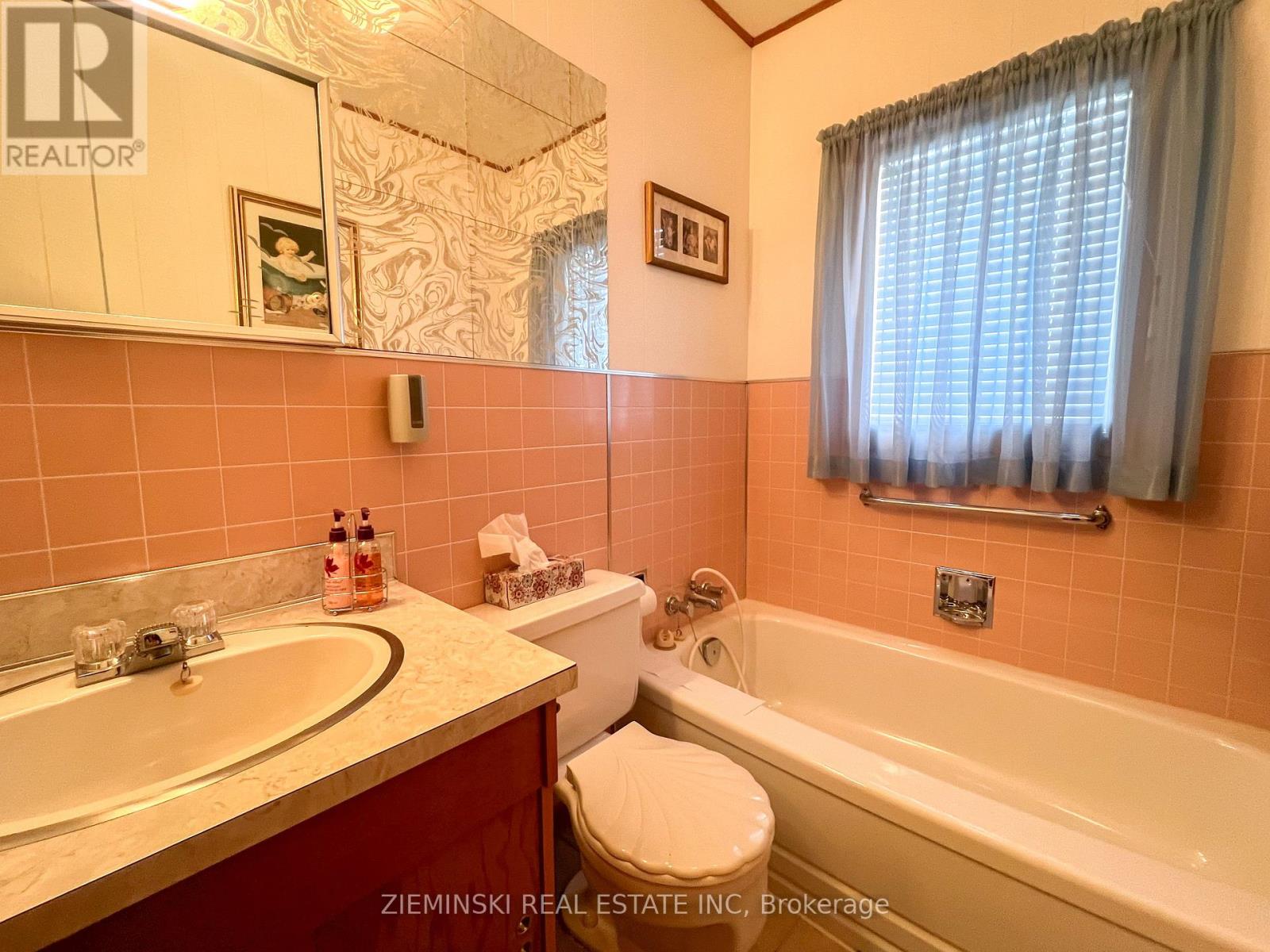 68 Second Avenue, Smooth Rock Falls (Srf), Ontario  P0L 2B0 - Photo 15 - T12598736